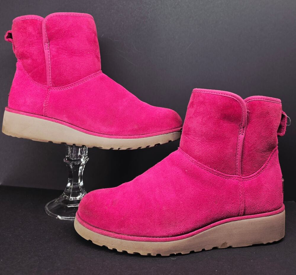 UGG Women 8.5 Warm footwear